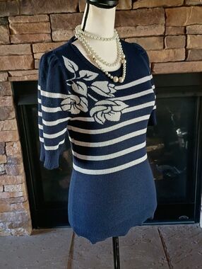 Rafiana Blue White Striped Floral Rose Elbow Sleeve Top